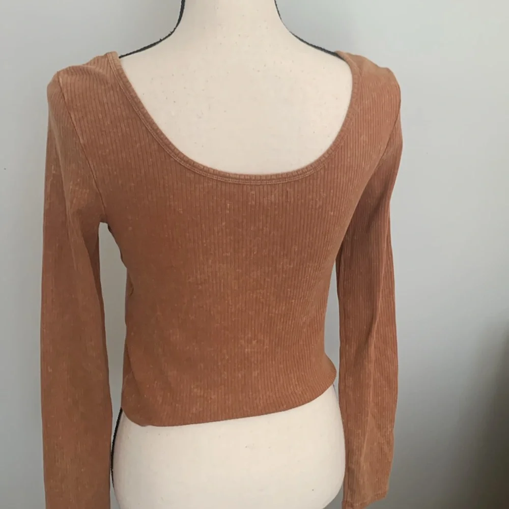 Top square, neckline, front and back